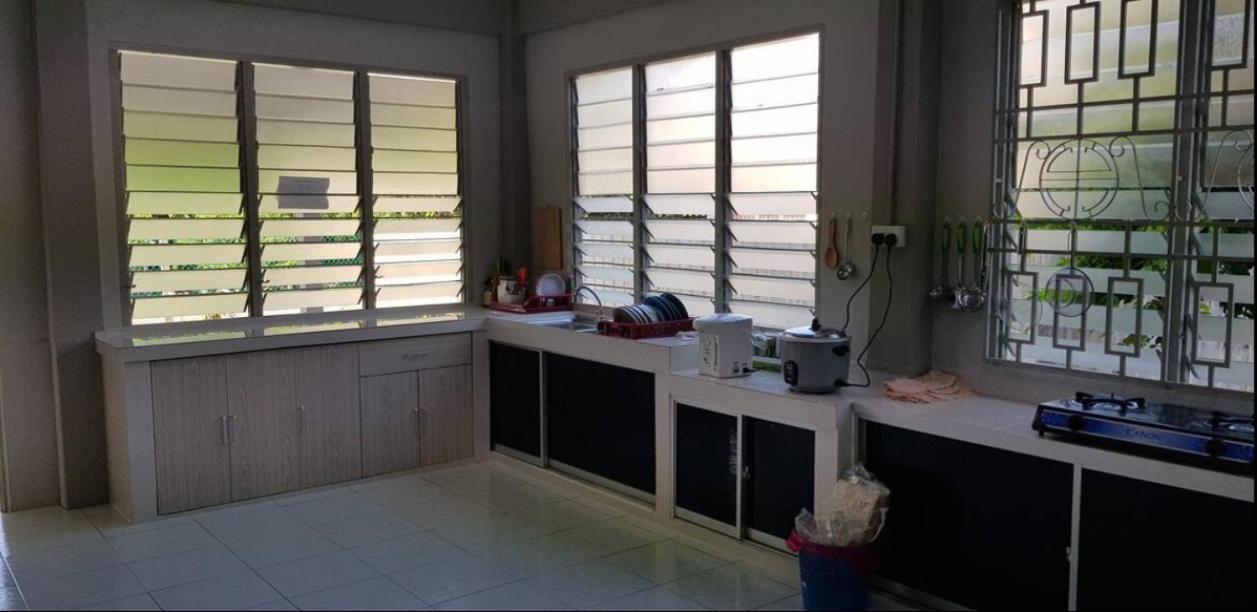 J & I Holiday home Sibu